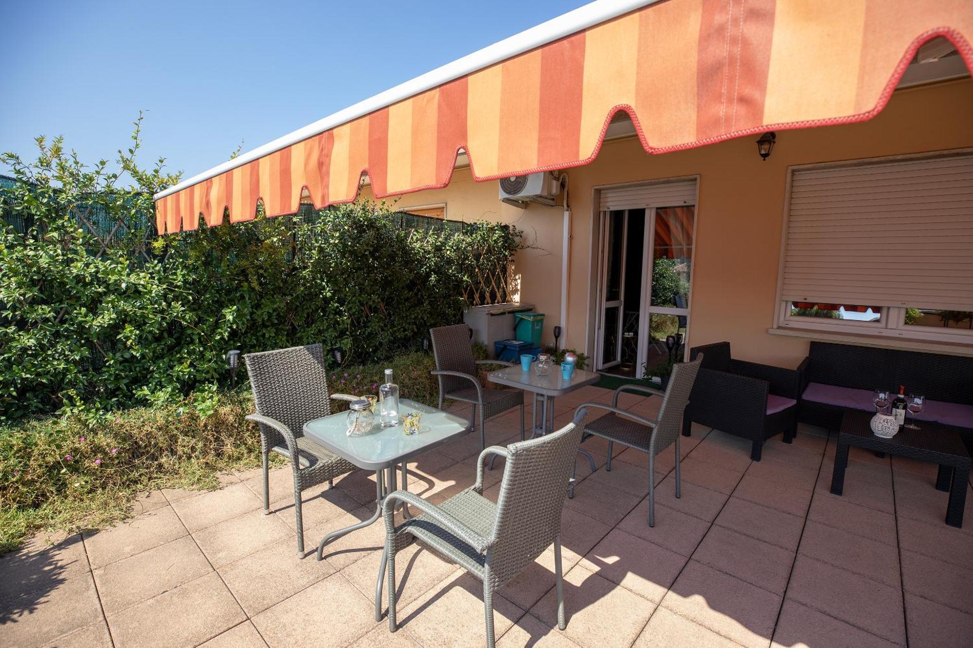 Bru Rooms Peschiera del Garda Bagian luar foto